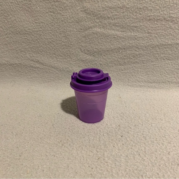 Tupperware Midget Salt or Pepper Shaker Mini Flip Top 2 oz Purple Color - Picture 1 of 6